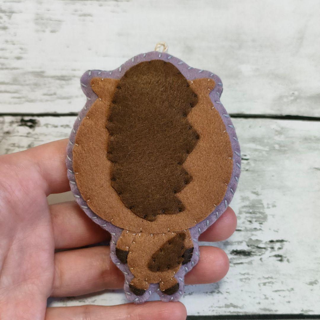 ★MARI★カラフルねこ(猫(焦げ茶×茶)×午年(白))　キーホルダー