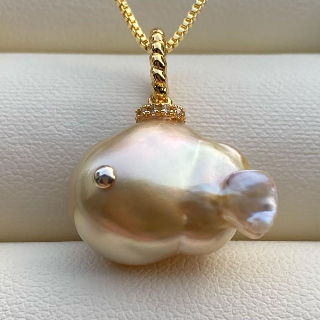 本真珠　南洋白蝶真珠ネックレストップ　魚18.8mmゴールドPT921