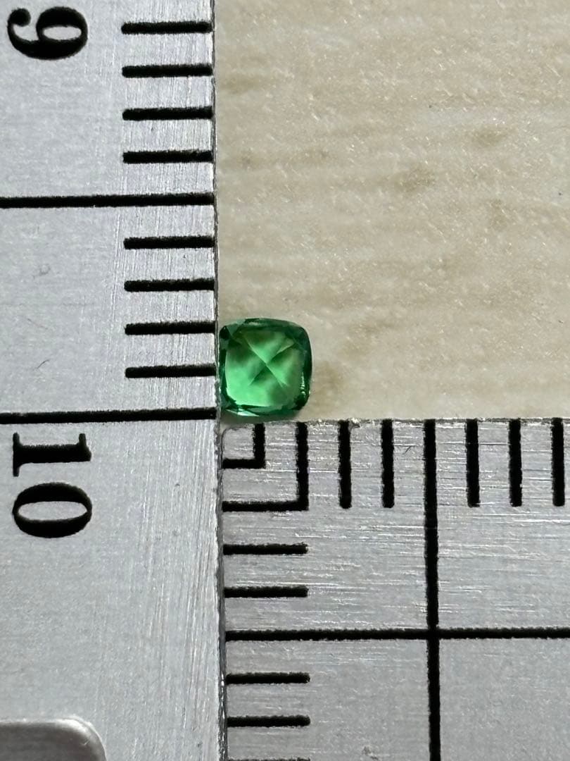 無処理　エメラルド