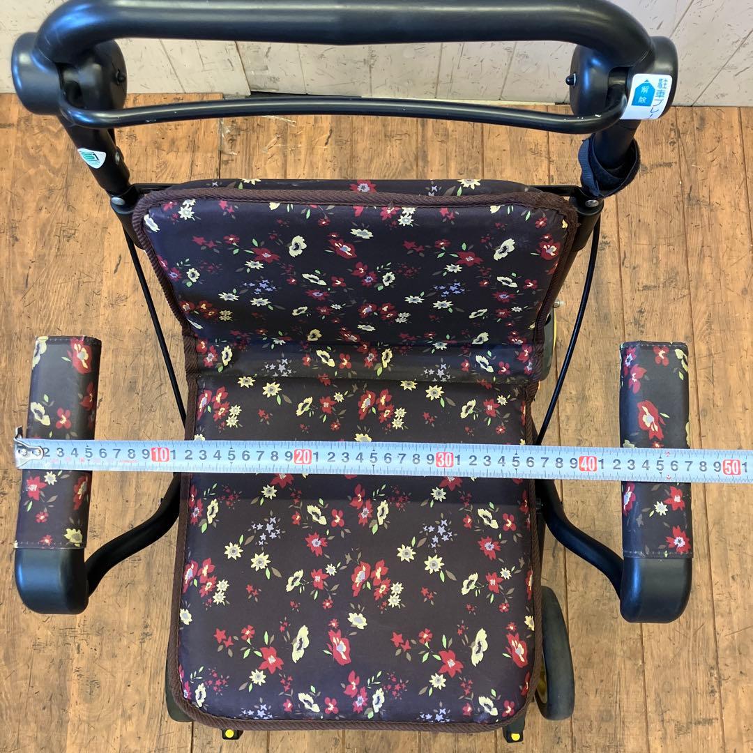 幸和 シルバーカー TacaoF 花柄 シルバーカー 座れる シニア 歩行補助