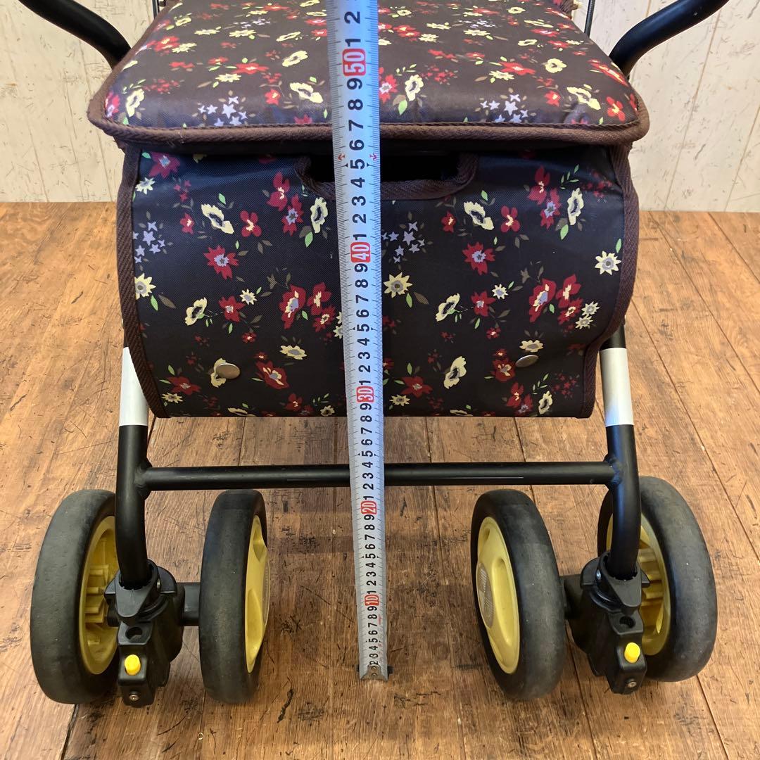 幸和 シルバーカー TacaoF 花柄 シルバーカー 座れる シニア 歩行補助