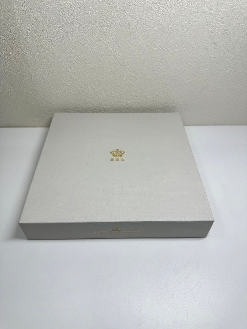 新品ブルーコレクタブル ロイヤル コペンハーゲン イヤープレート 2026年版