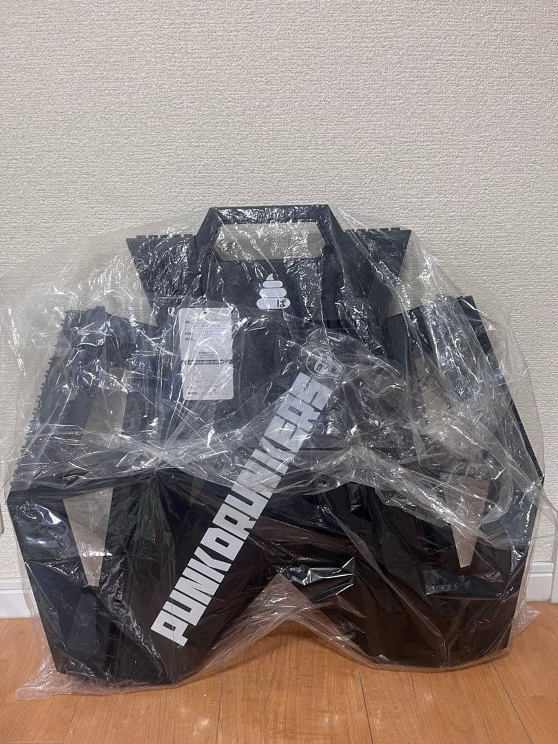 PUNK DRUNKERS 折りたたみチェア ブラック