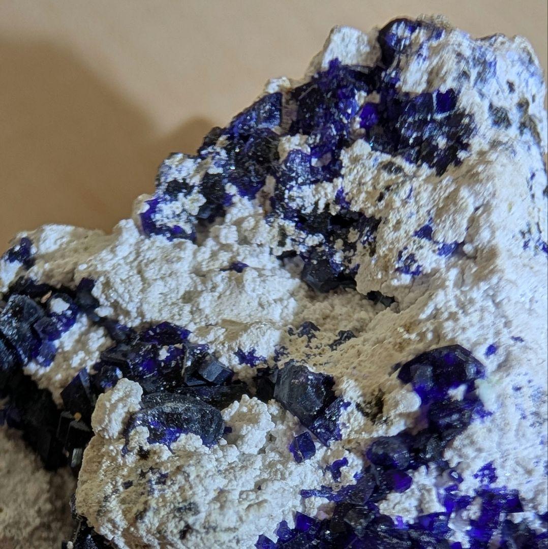 逸見石　ヘンミライト　鉱石