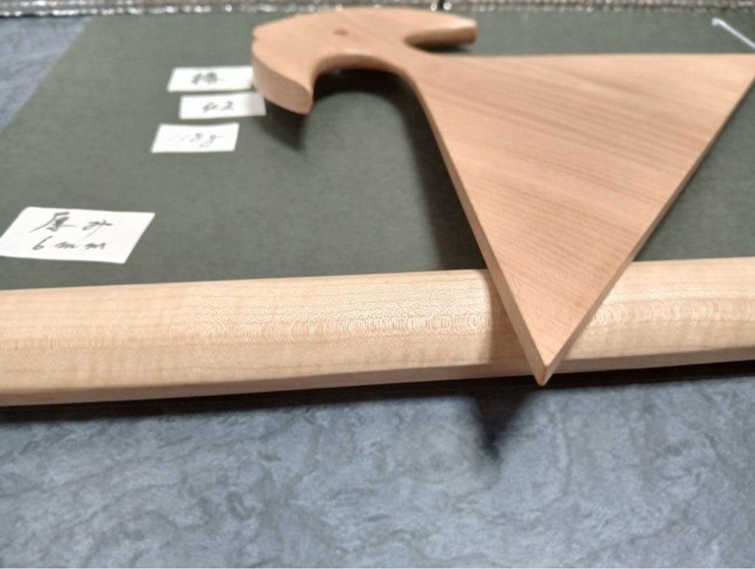 ㊷薩摩琵琶用 撥・椿（26.6cm）