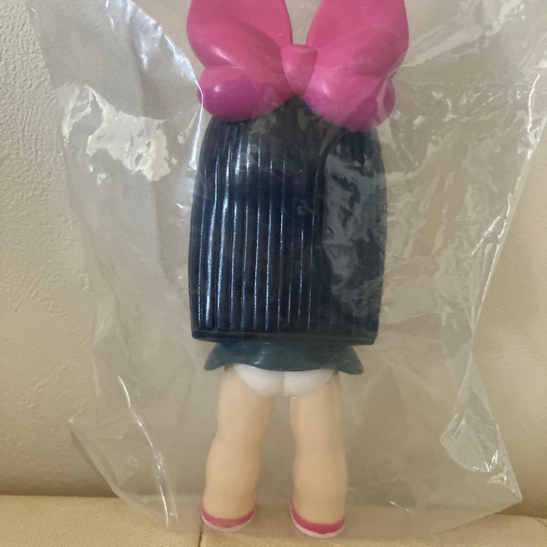 GRAPE BRAIN マッシモ！手の目少女にぎるちゃん あいいろ藍色 ソフビ