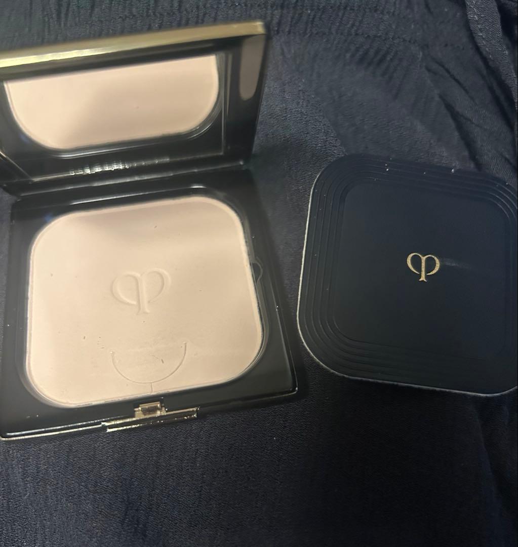 【新品未使用】エレガントスリムプードルコンパクトエサンシエルｎ