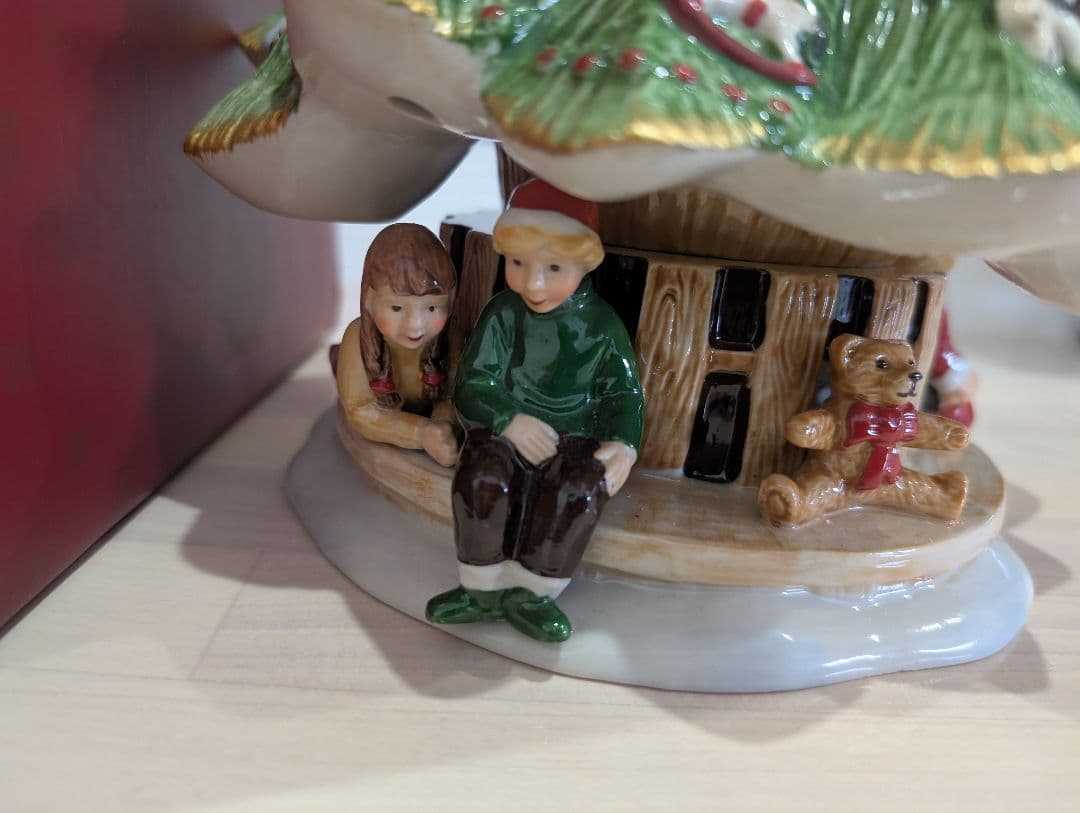 ①　ビレロイボッホ(Villeroy＆Boch) クリスマス　陶器　オルゴール