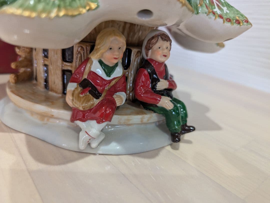 ①　ビレロイボッホ(Villeroy＆Boch) クリスマス　陶器　オルゴール