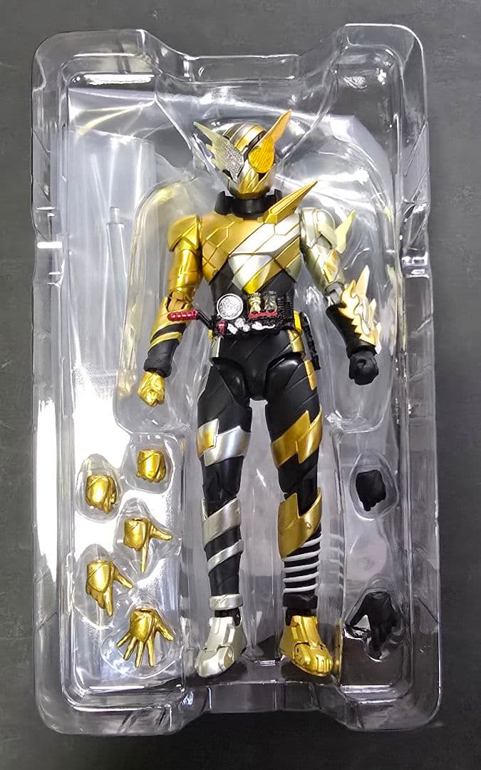 S.H.Figuarts　仮面ライダー ビルド トライアルフォーム　開封確認済