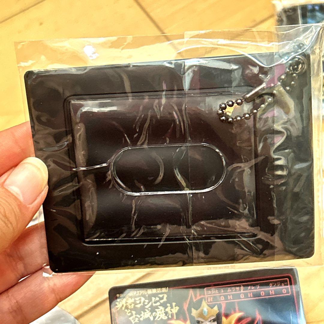 勇者ヨシヒコ まとめて パスケース 缶バッジ キューピーちゃん