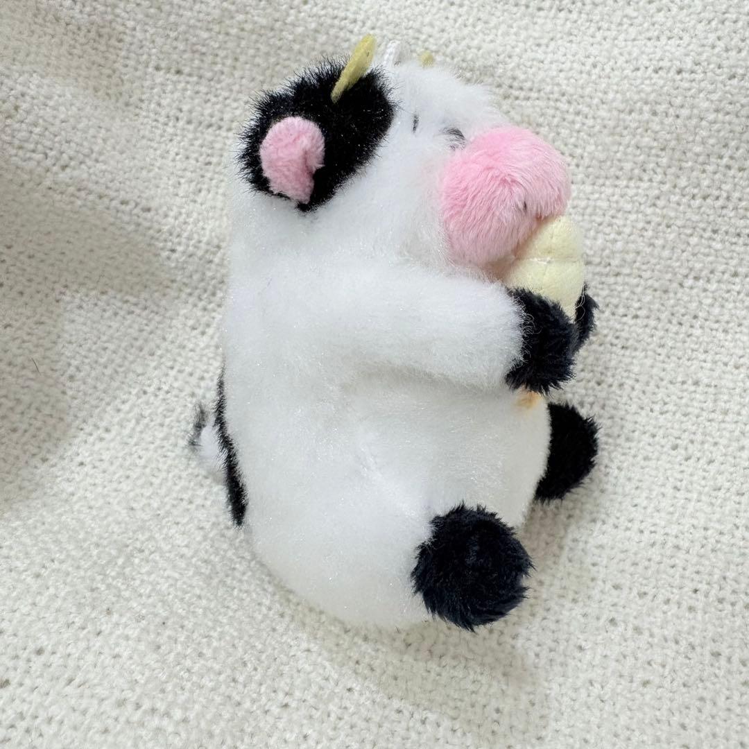 小岩井農場 ソフト牛 マスコット ぬいぐるみ キーホルダー - メルカリ