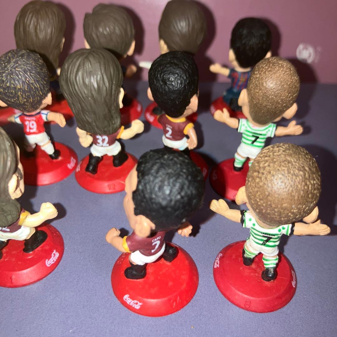 サッカー選手フィギュア 12種15体セット - メルカリ