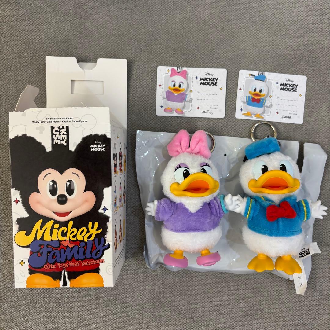 ディズニー POPMART ミッキーファミリー ドナルド デイジー 2個セット