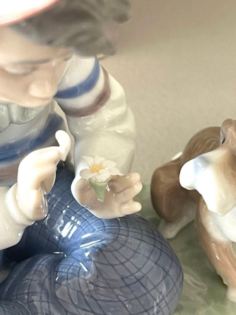 美品⭐︎LLADRO フィギュリン 5450 / マーガレットの花占い - メルカリ