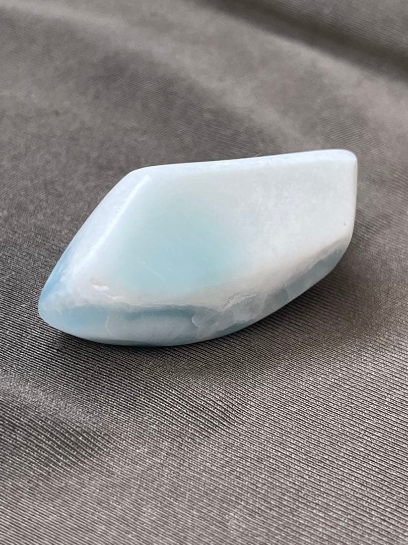 天然石☆ラリマー原石②４８mm×２１ｍｍ☆ラリマーらしい模様が美しい模様！！