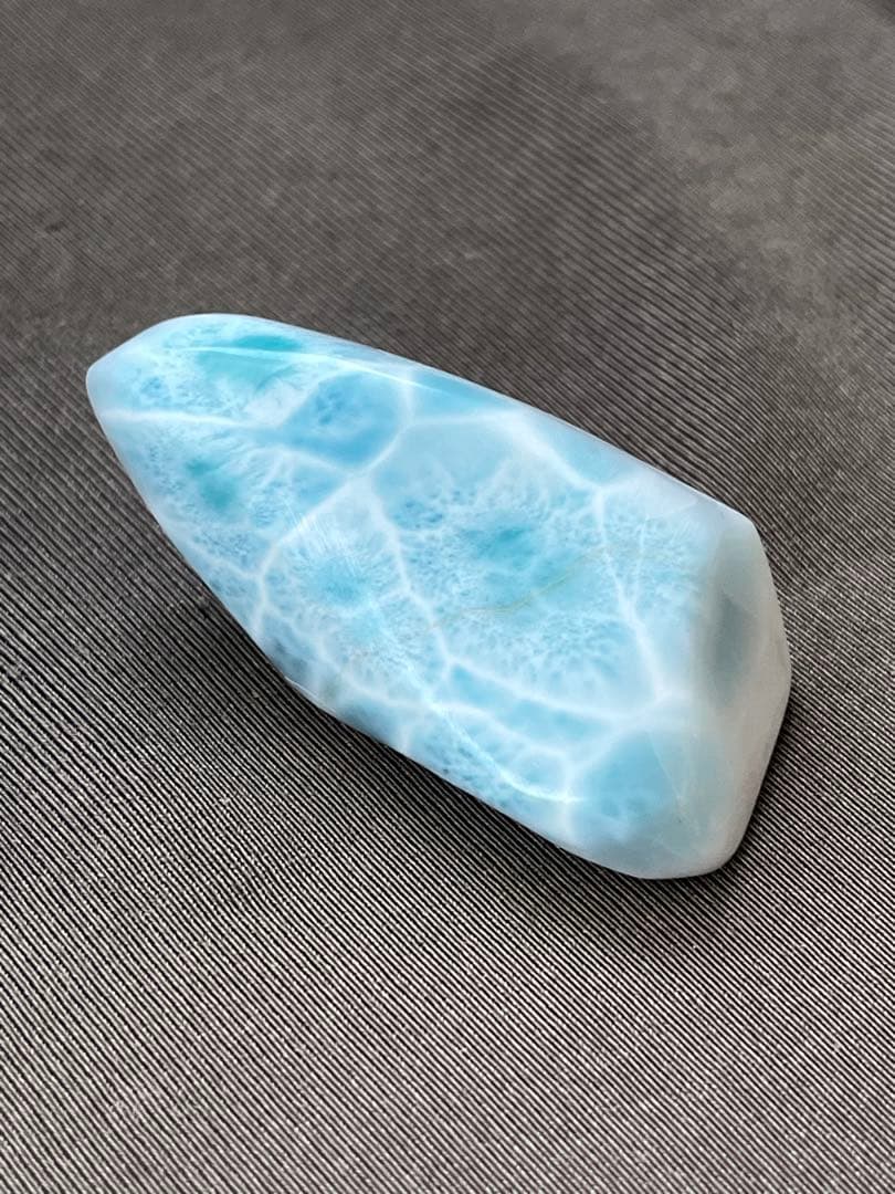 天然石☆ラリマー原石②４８mm×２１ｍｍ☆ラリマーらしい模様が美しい模様！！