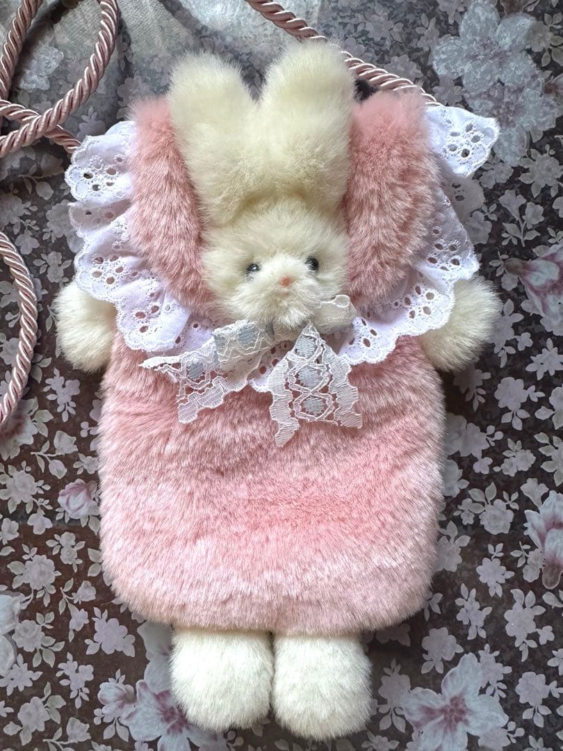 ファンシーアラモード うさぎ　ポシェット①