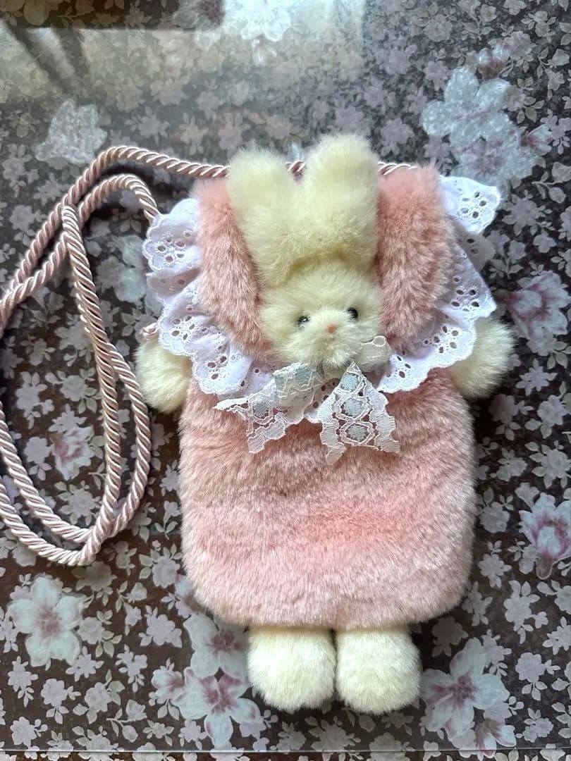 ファンシーアラモード うさぎ　ポシェット①