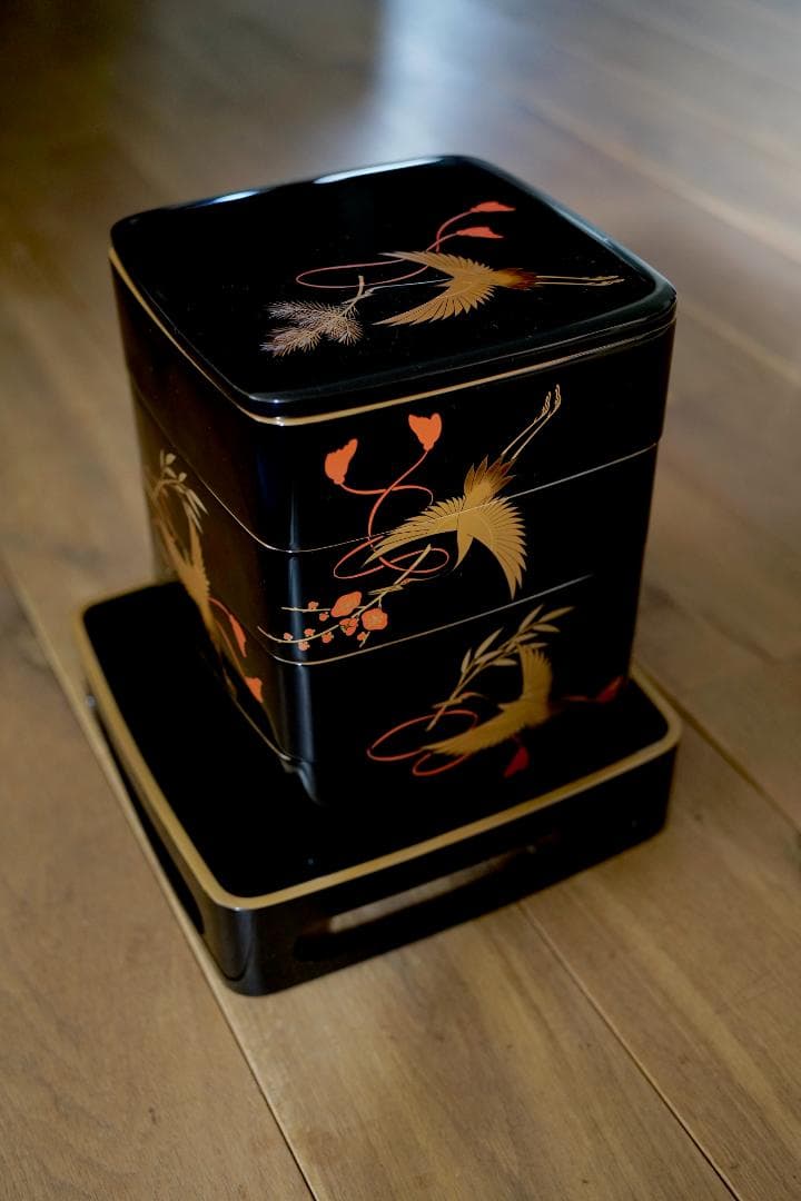 輪島の老舗　慶塚作　四段重箱