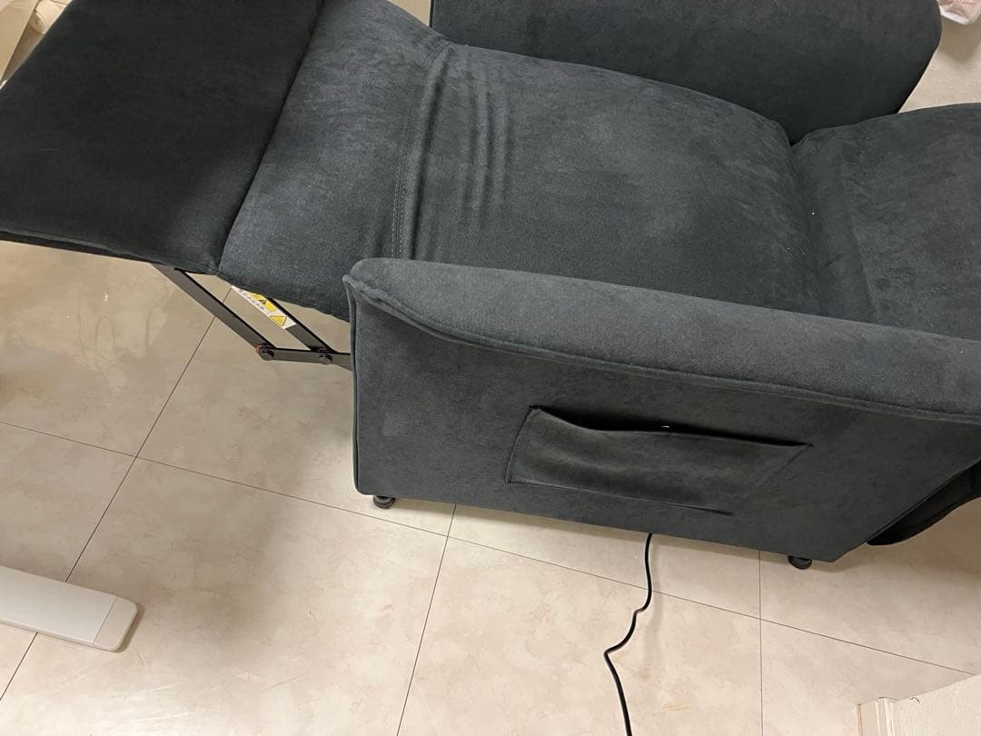 電動リクライニングソファ　1人用　ネイルチェアにも