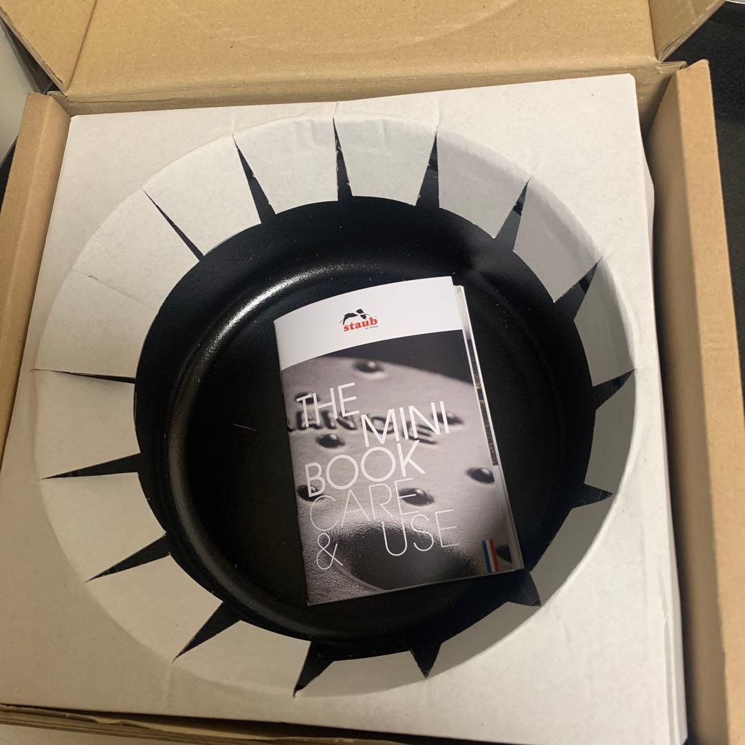 Staub ，MADE IN FRANCE 鍋一個