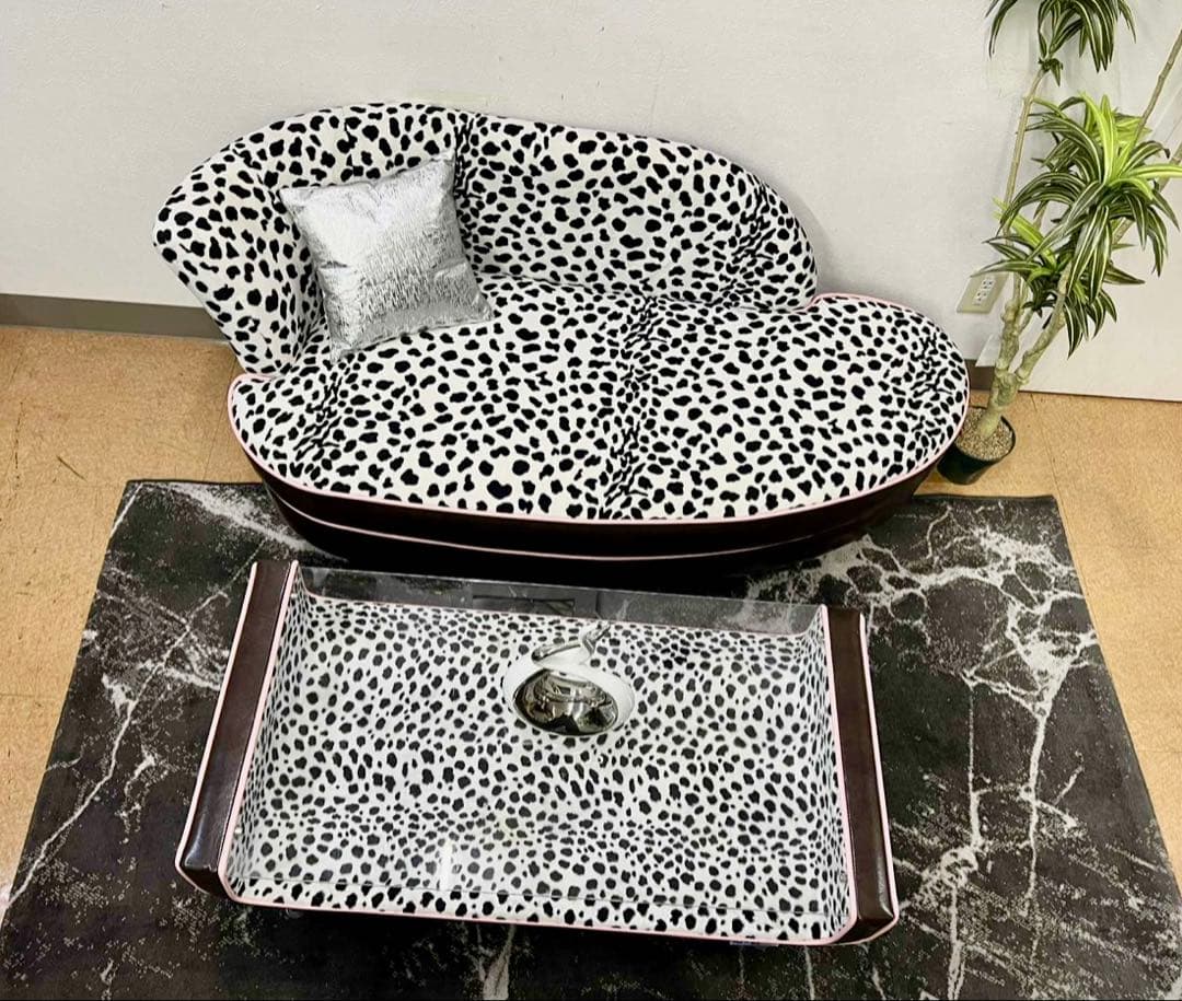 【地域限定無料配送】おしゃれヒョウ柄ソファセット（センターテーブル付き）