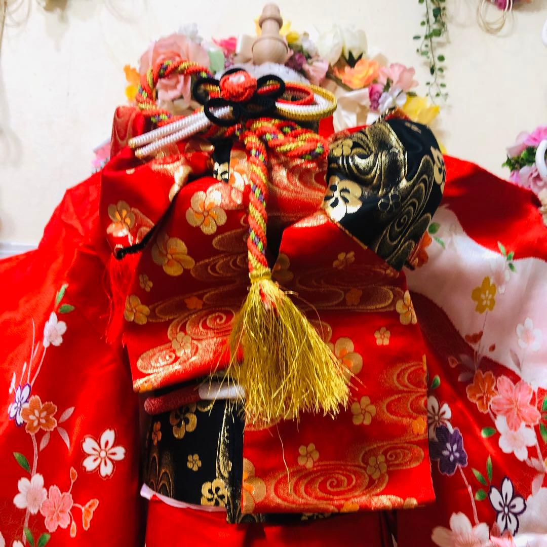 七五三7歳❣️人気赤地黒ぼかし柄❣️古典柄鴛鴦花々金彩煌びやか際立つ完全フルセット❣️