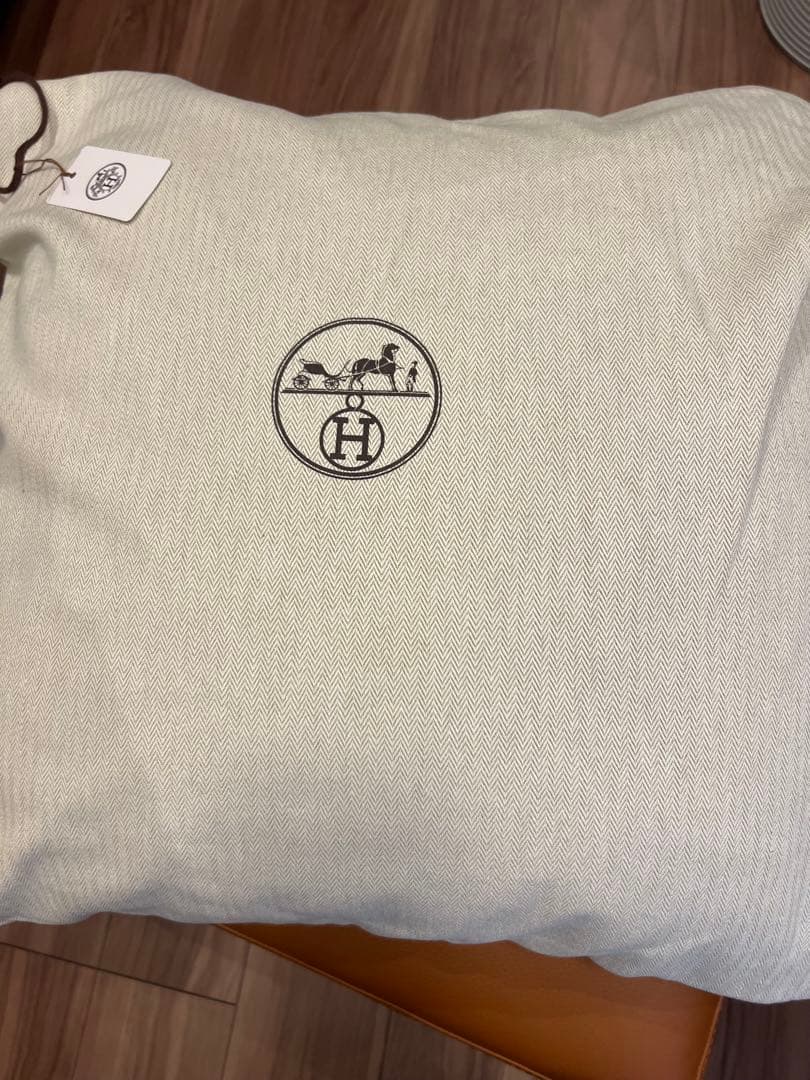 【新品未使用】HERMES アヴァロン　クッション