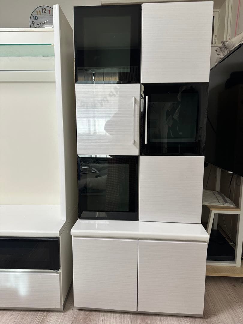 ホワイト大型テレビボード