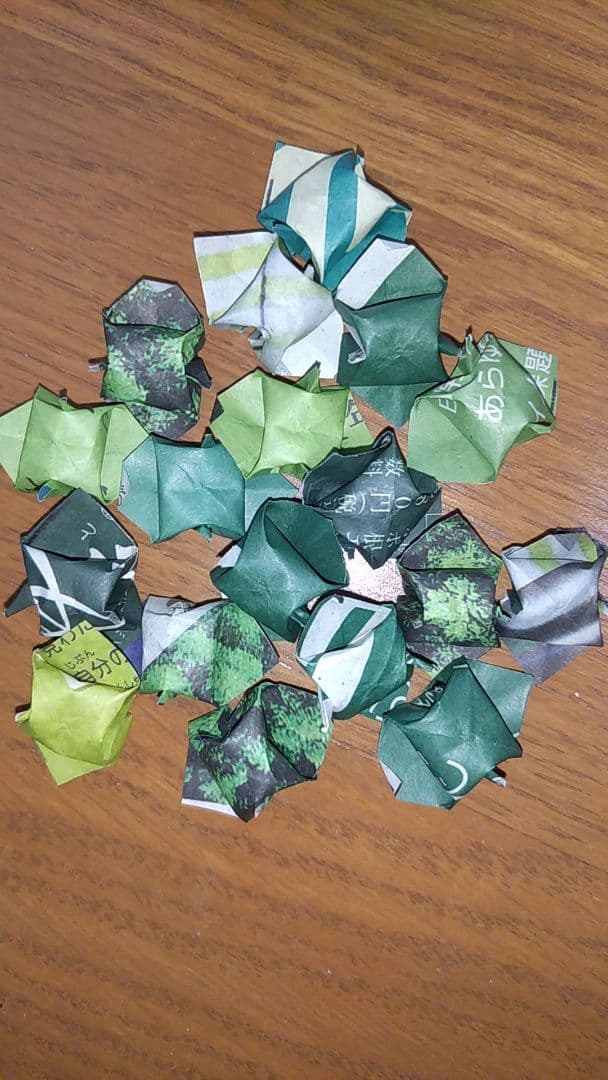 千羽鶴 (グリーン）