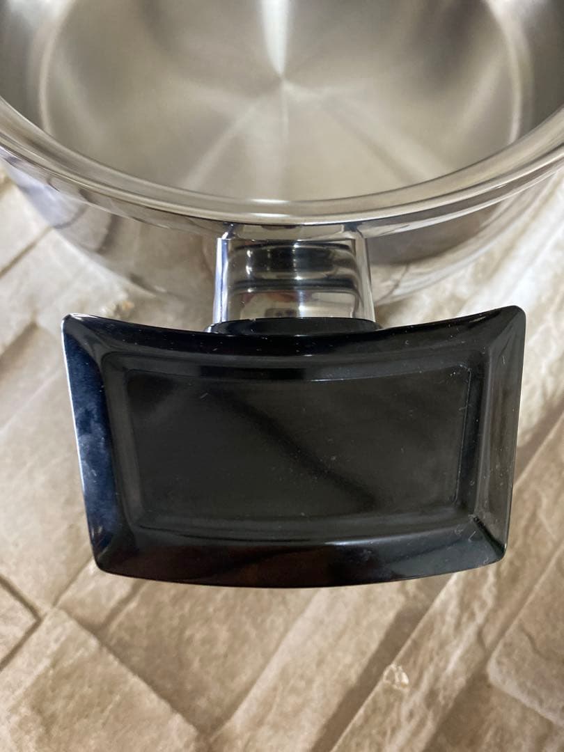 ロイヤルクイーン　【IH対応品】　１コート蓋付き　美品