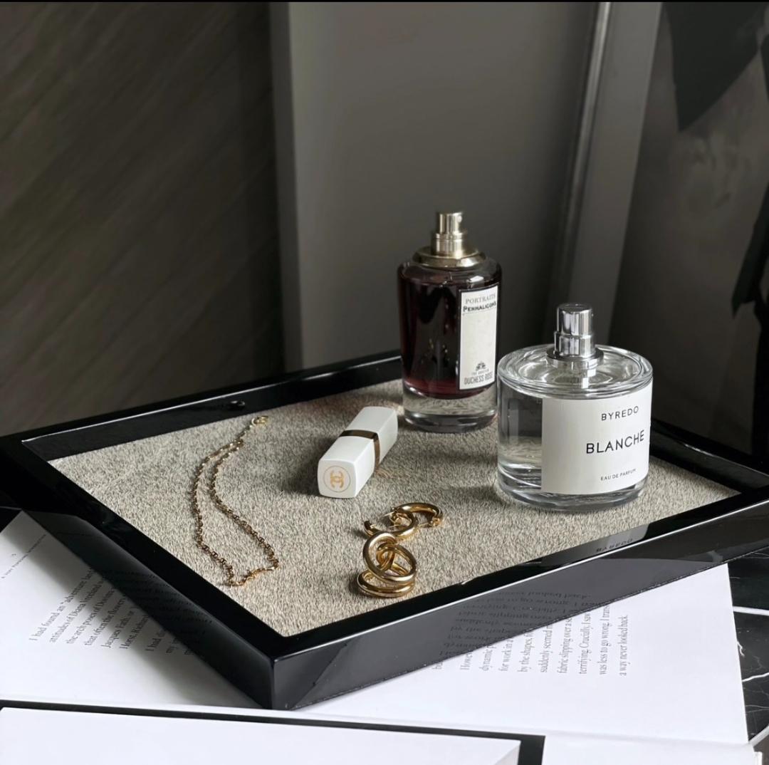 ★新品【海外限定】【再販なし】インテリアトレイ ブラック ホーストレイ スクエア