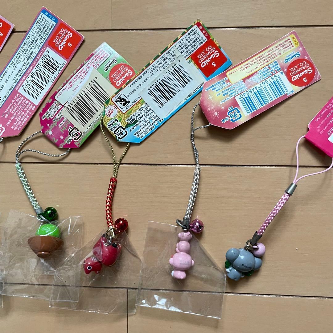 ご当地キティ】 終売品 レア ストラップ 7つ 年代物 - メルカリ