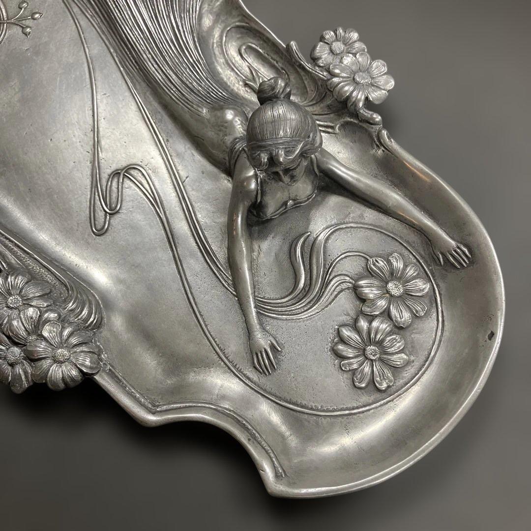 アール・ヌーヴォーデザイン ピュータートレー