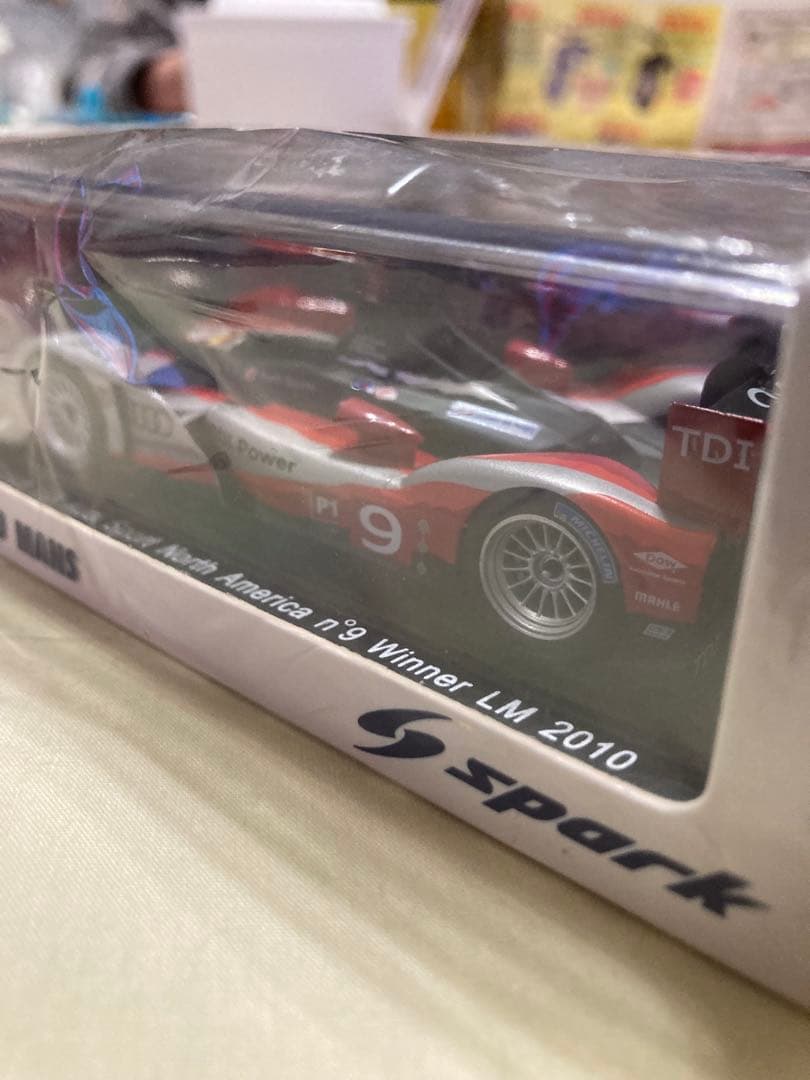 スパーク 1/43 アウディ R15Plus TDI LM2010 No.9優勝