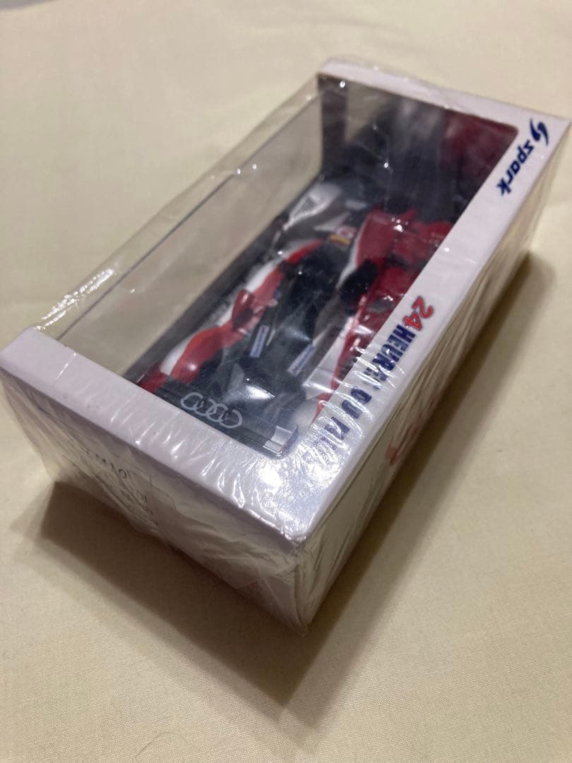 スパーク 1/43 アウディ R15Plus TDI LM2010 No.9優勝