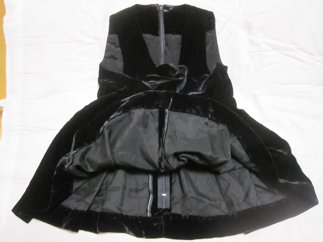 ベルベット素材のワンピース(110cm，裏地有)洋裁の先生祖母のハンドメイド