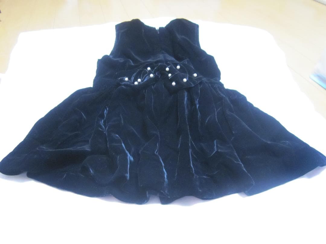 ベルベット素材のワンピース(110cm，裏地有)洋裁の先生祖母のハンドメイド