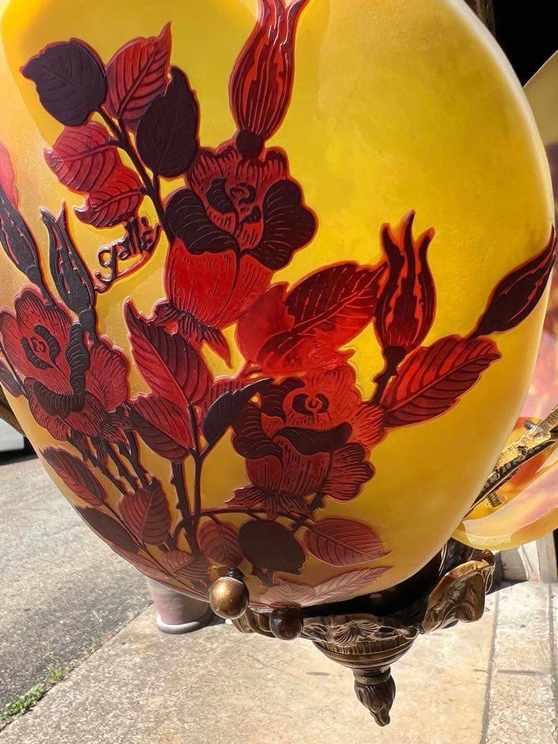 エミールガレ　3灯　吊りライト　花柄ガラスシェードの吊り下げ照明