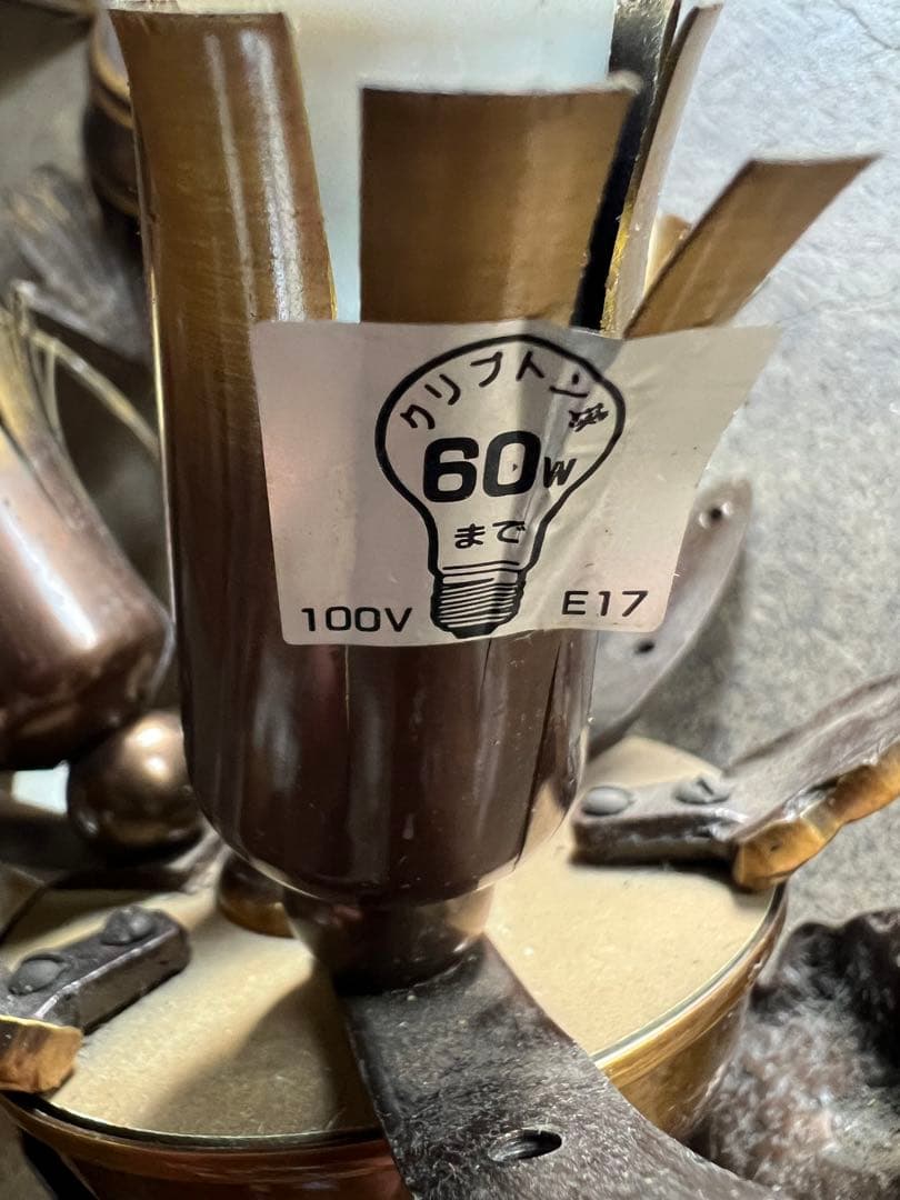 エミールガレ　3灯　吊りライト　花柄ガラスシェードの吊り下げ照明