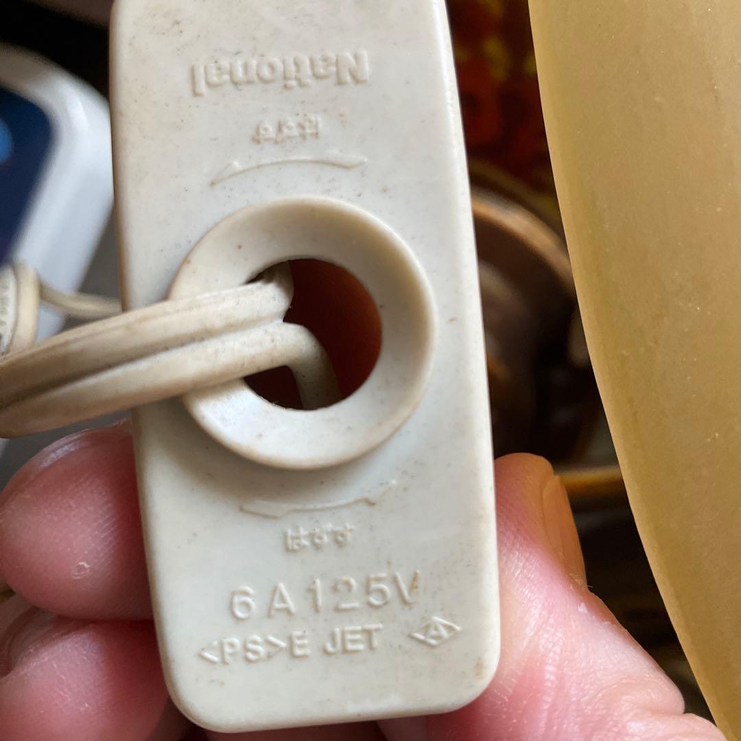 エミールガレ　3灯　吊りライト　花柄ガラスシェードの吊り下げ照明