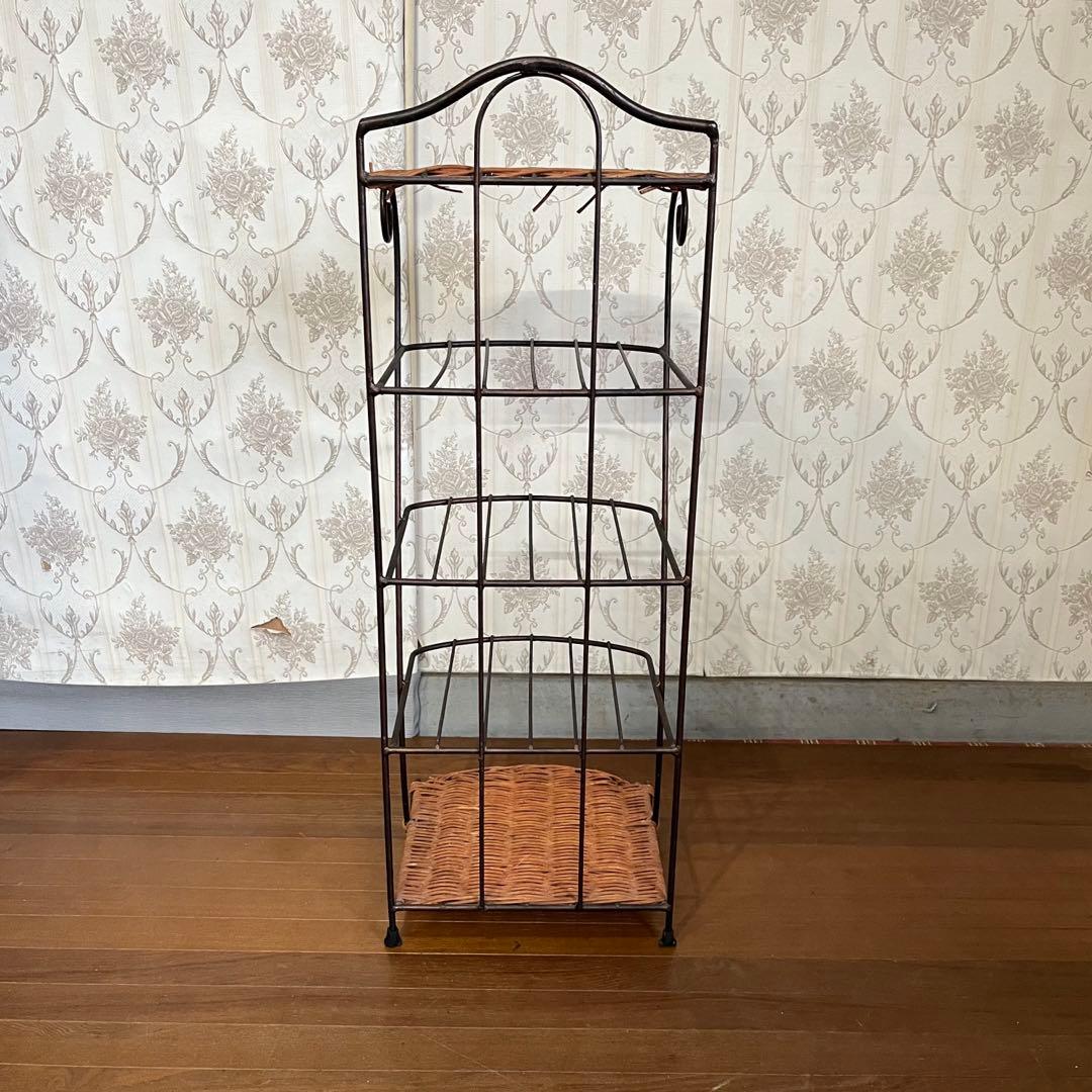 【アンティーク】アイアンフレーム ラタン 籐 ラック 飾り棚 シェルフ 古道具