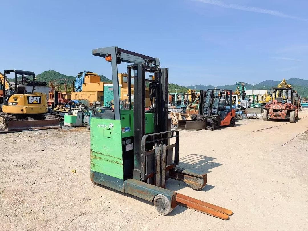 トヨタ リーチフォークリフト7FBR15揚高3000MM13228H(A293)