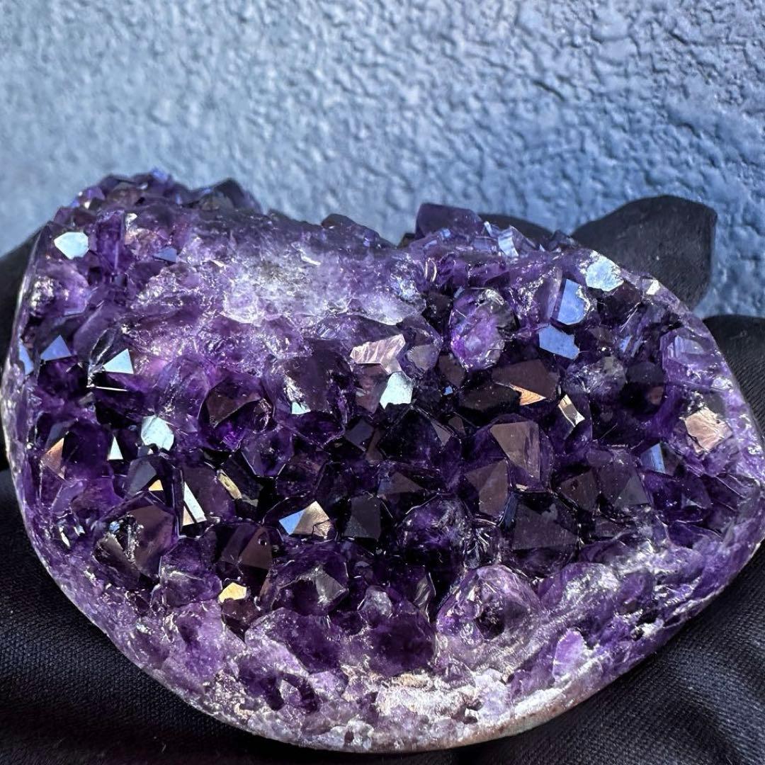 濃紫の煌めきウルグアイ産☆キラキラ☆アメジストクラスターパワーストーンA1136