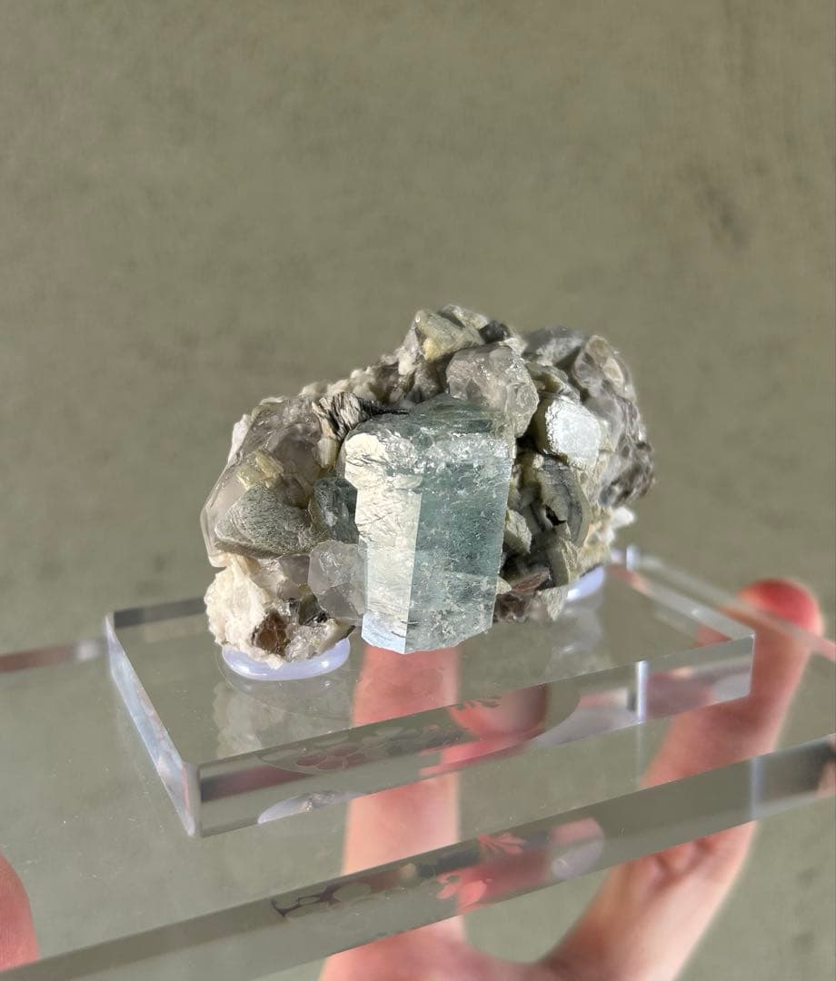 アクアマリン アクリル台座付き 原石 ミネラル