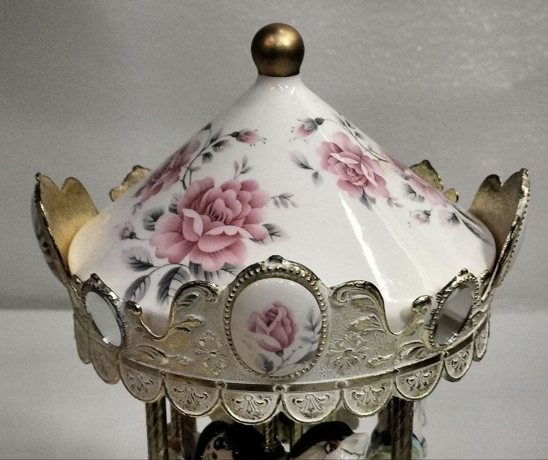 ヴィンテージ 陶器製 メリーゴーランド オルゴール Sankyo