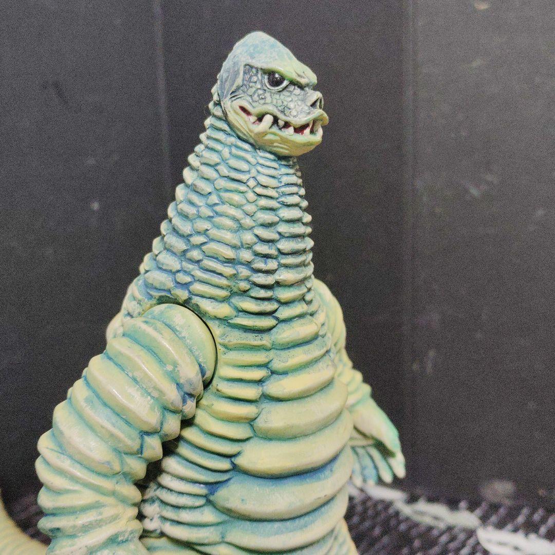 ウルトラ怪獣旧型ソフビシーボーズ.エレキング.レッドキング