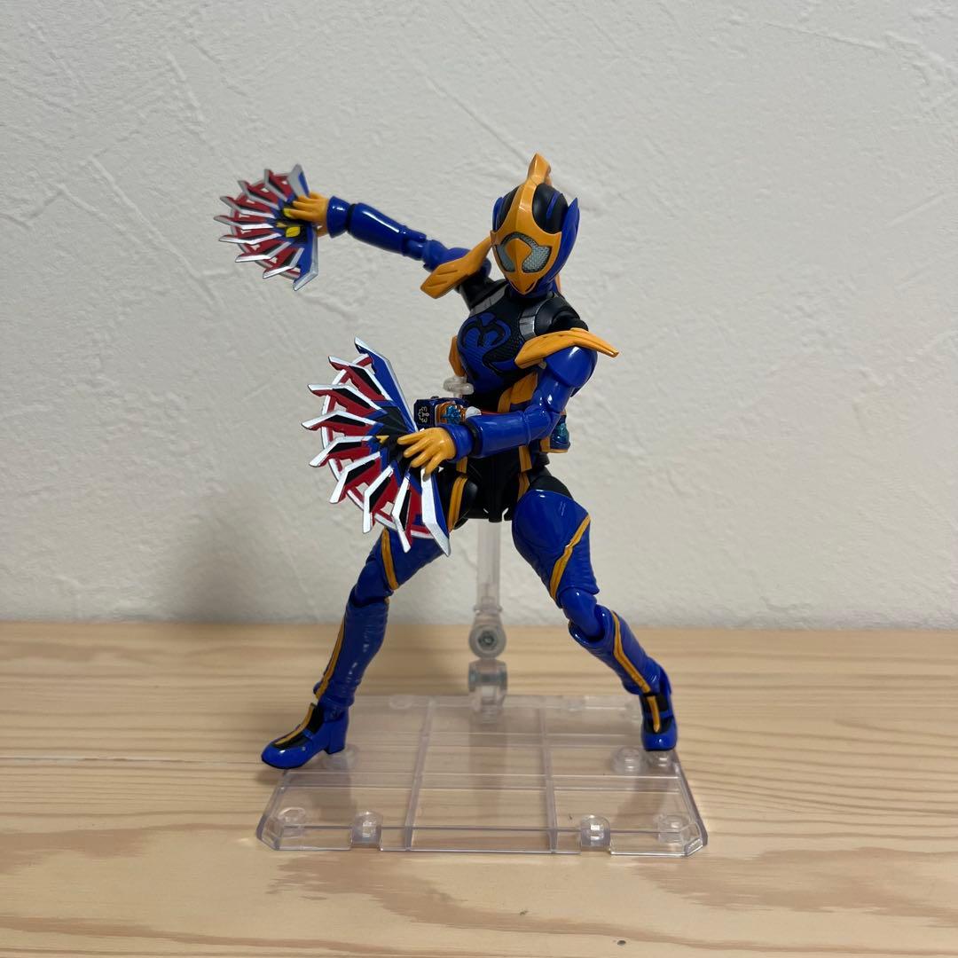 s.h.figuarts 仮面ライダーデモンズ、エビル、ジャンヌ　まとめ売り