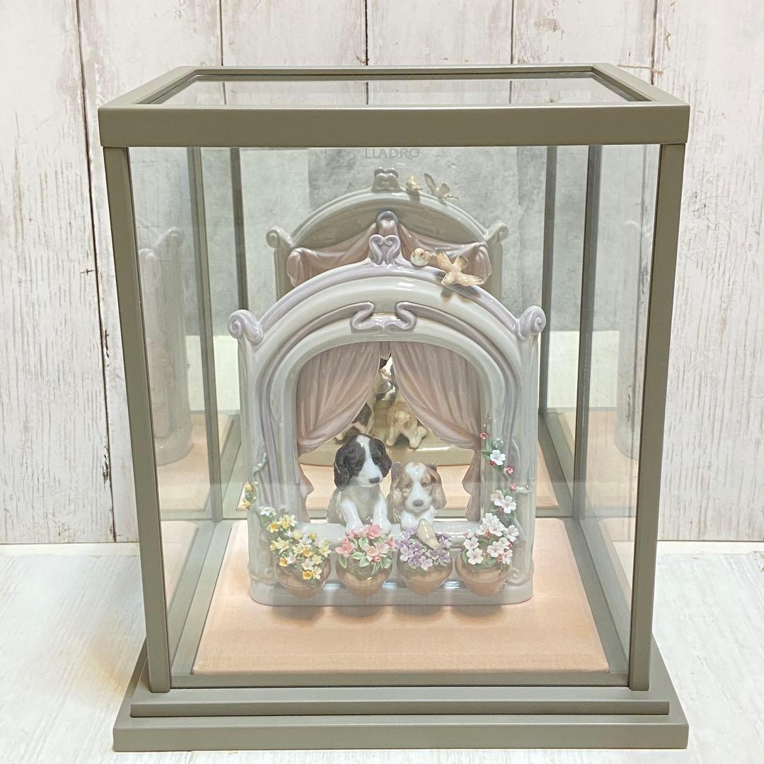 LLADRO リヤドロ⭐️可愛いながめ　置物　陶器　ガラスケース付き